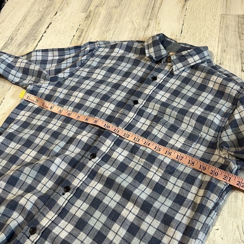 Faherty Reversible Plaid Button Down Size M - image 8